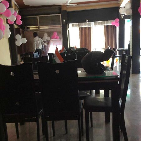 Oyo Om Sai Guest House Mainpuri 外观 照片